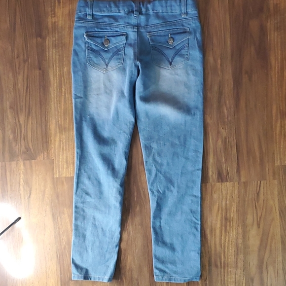 2 Pants - Picture 5 of 6